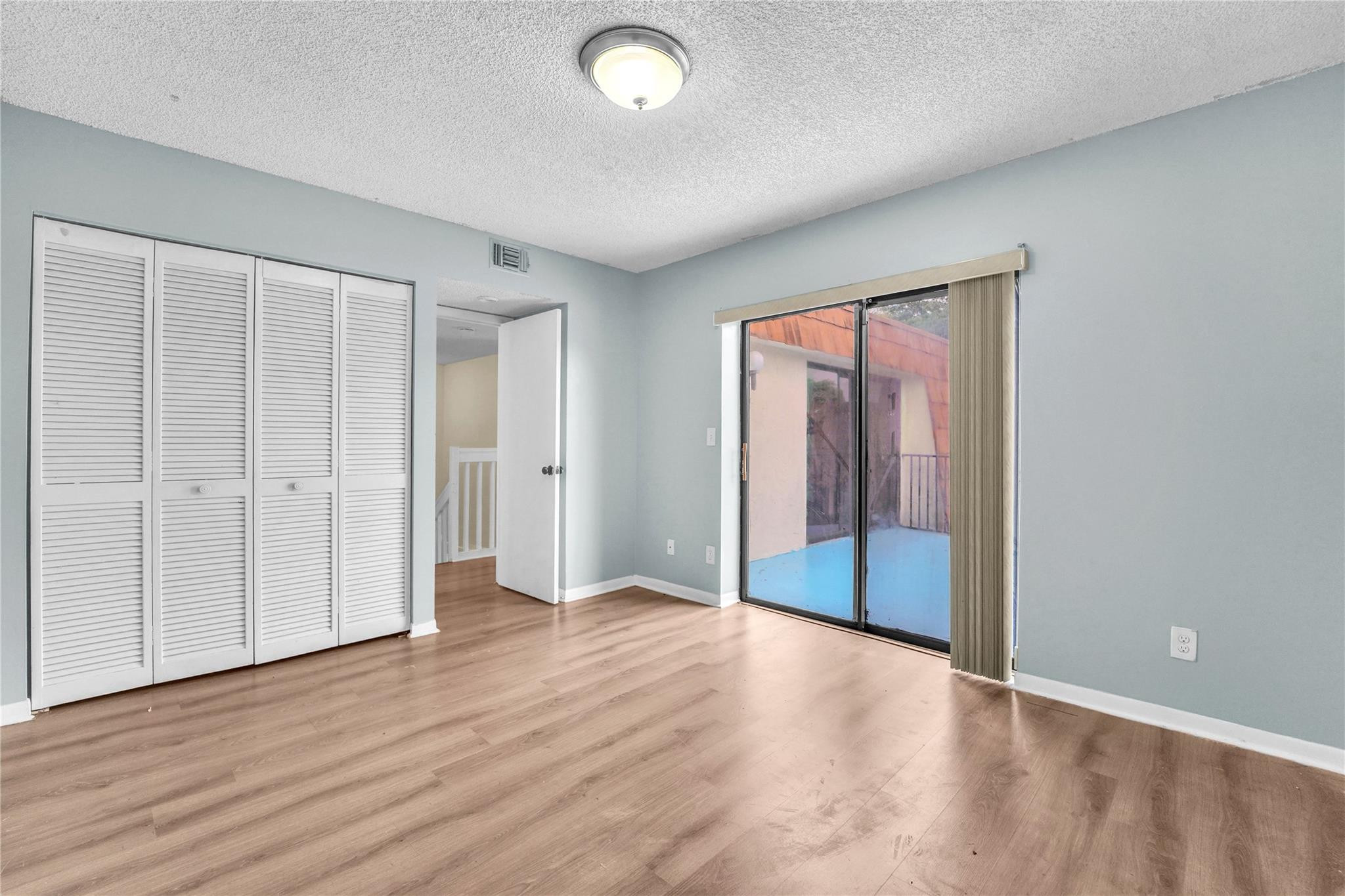 8466 S Coral Circle