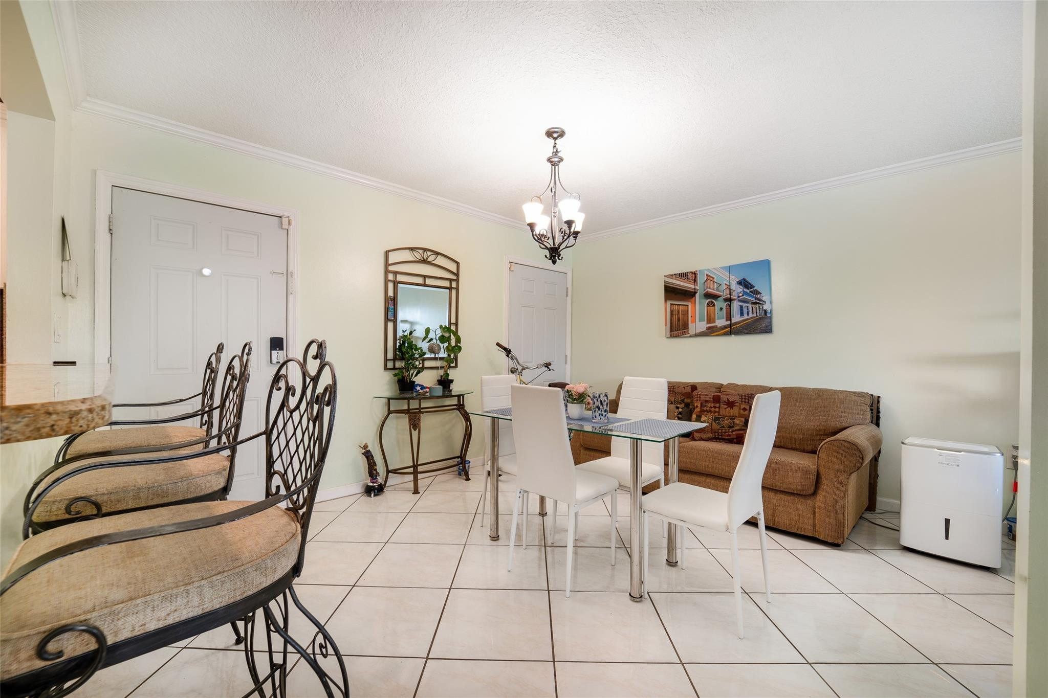 9359 Fontainebleau Boulevard F208