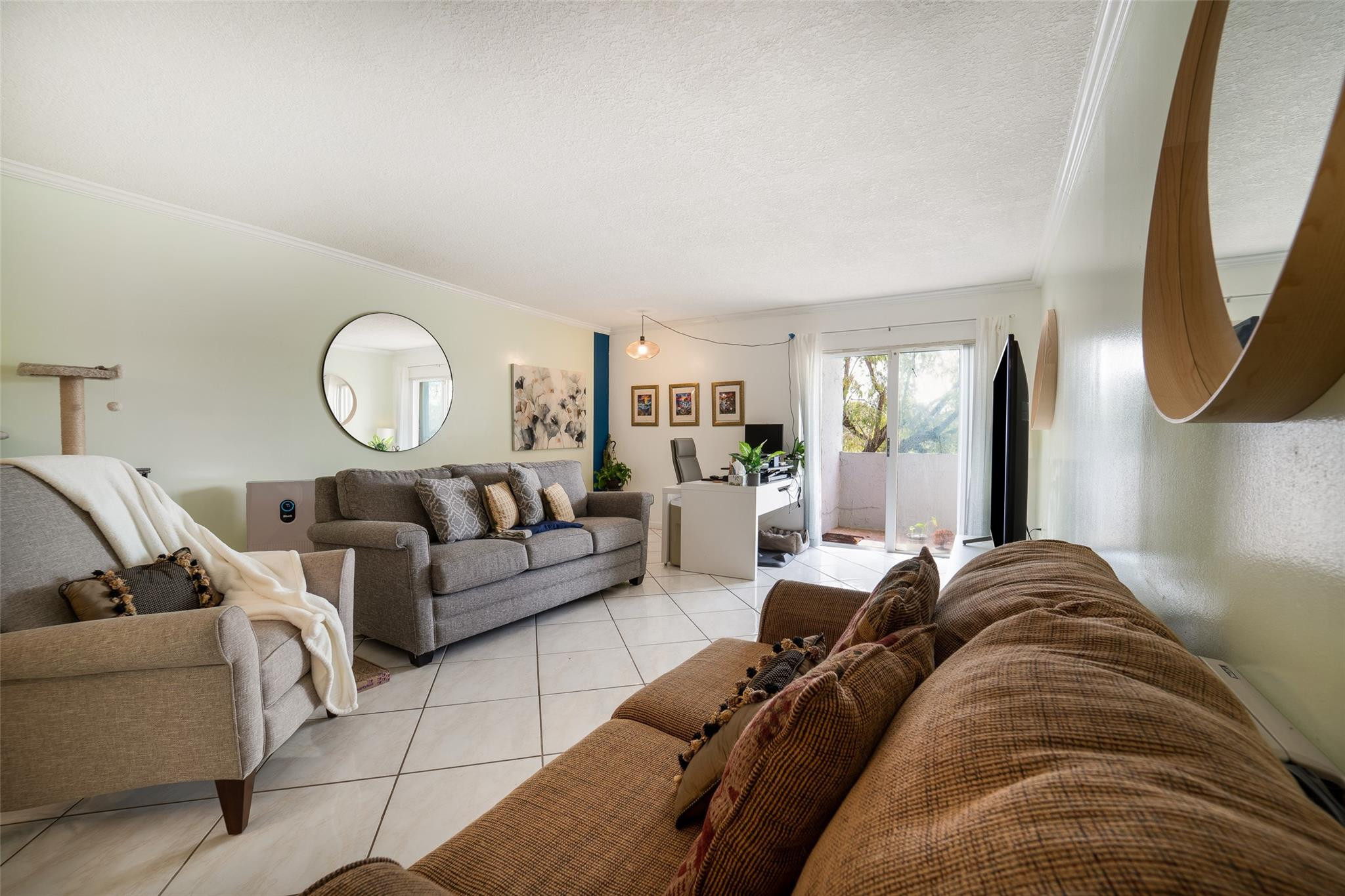 9359 Fontainebleau Boulevard F208