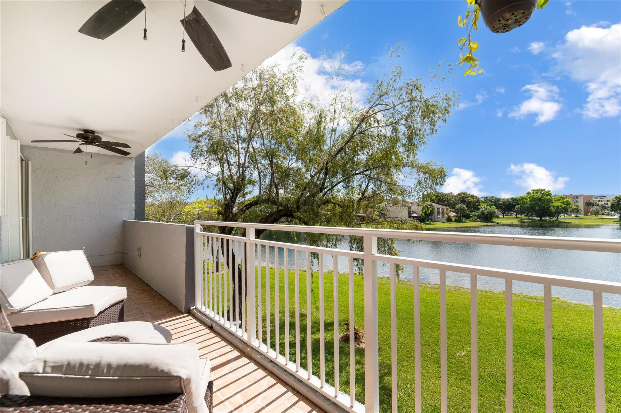 9359 Fontainebleau Boulevard F208