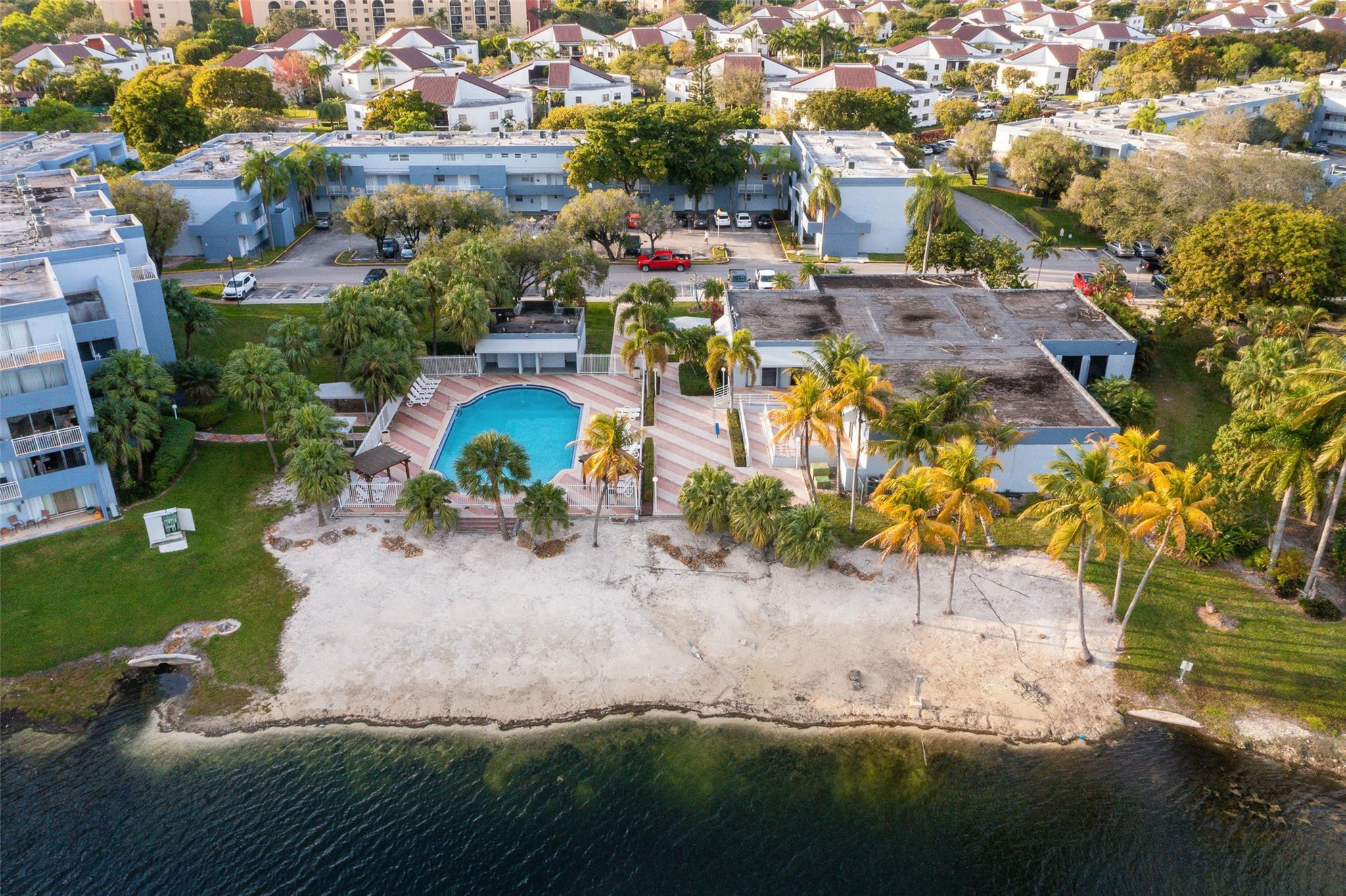 9359 Fontainebleau Boulevard F208