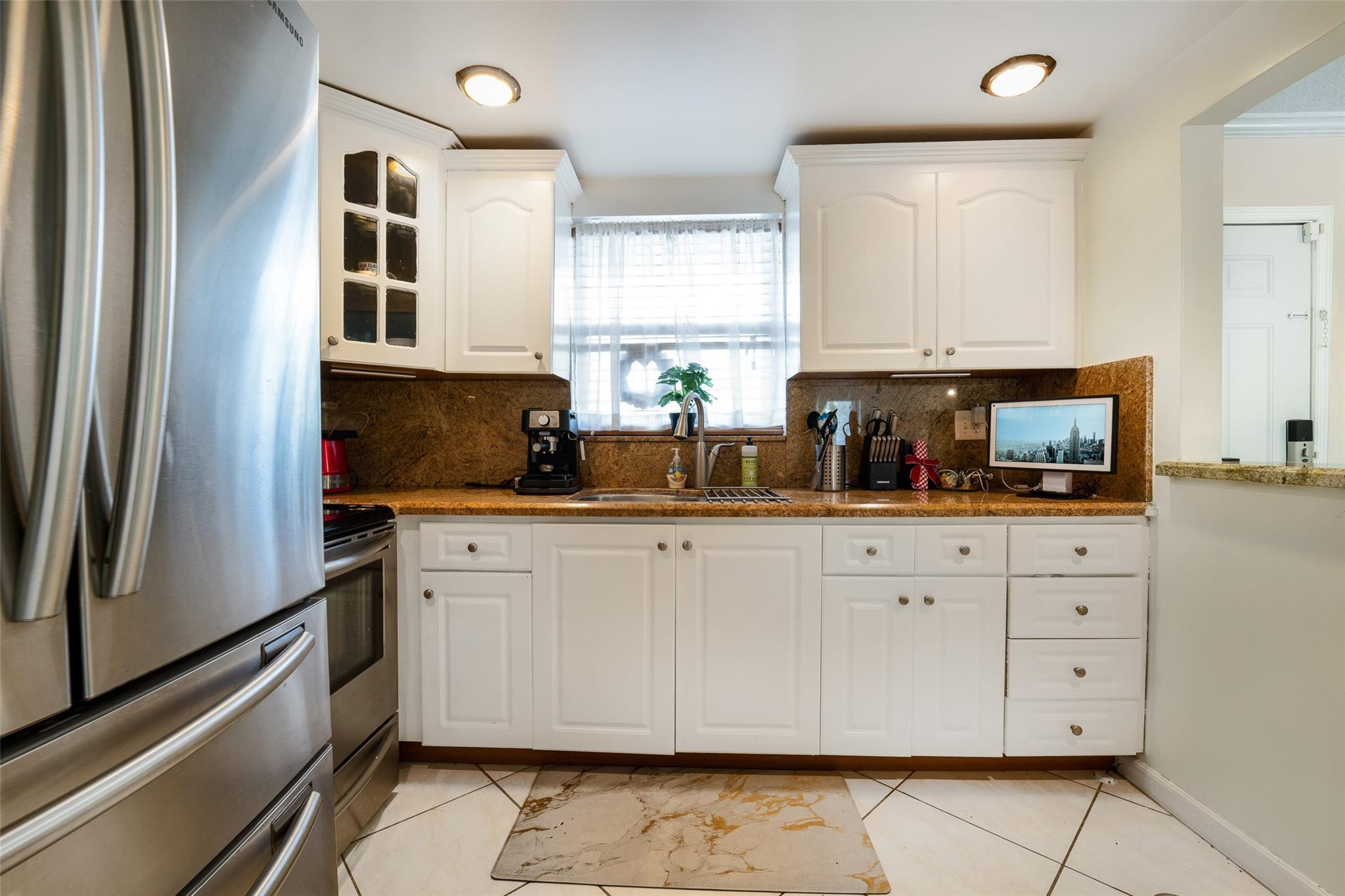 9359 Fontainebleau Boulevard F208