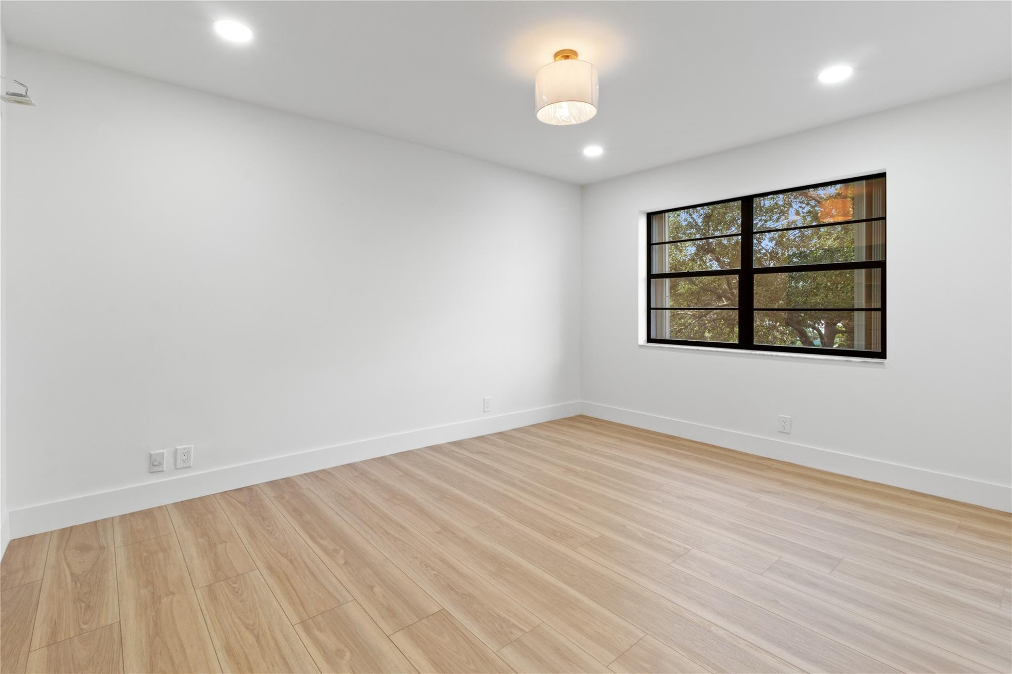 1301 NE 7th Street