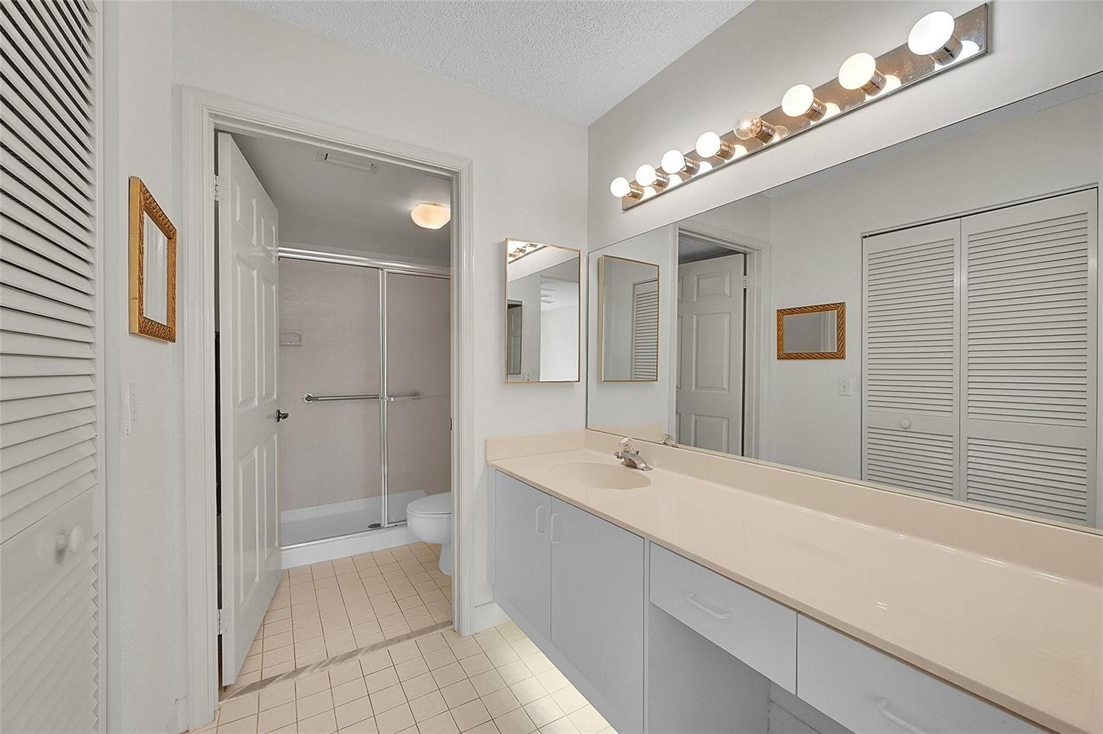 2560 NW 103rd Avenue # 205