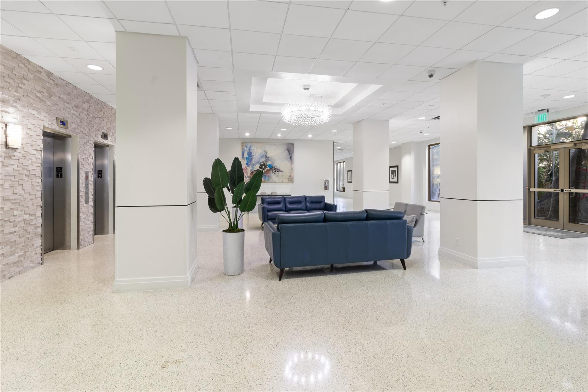 4001 S Ocean Drive 14g