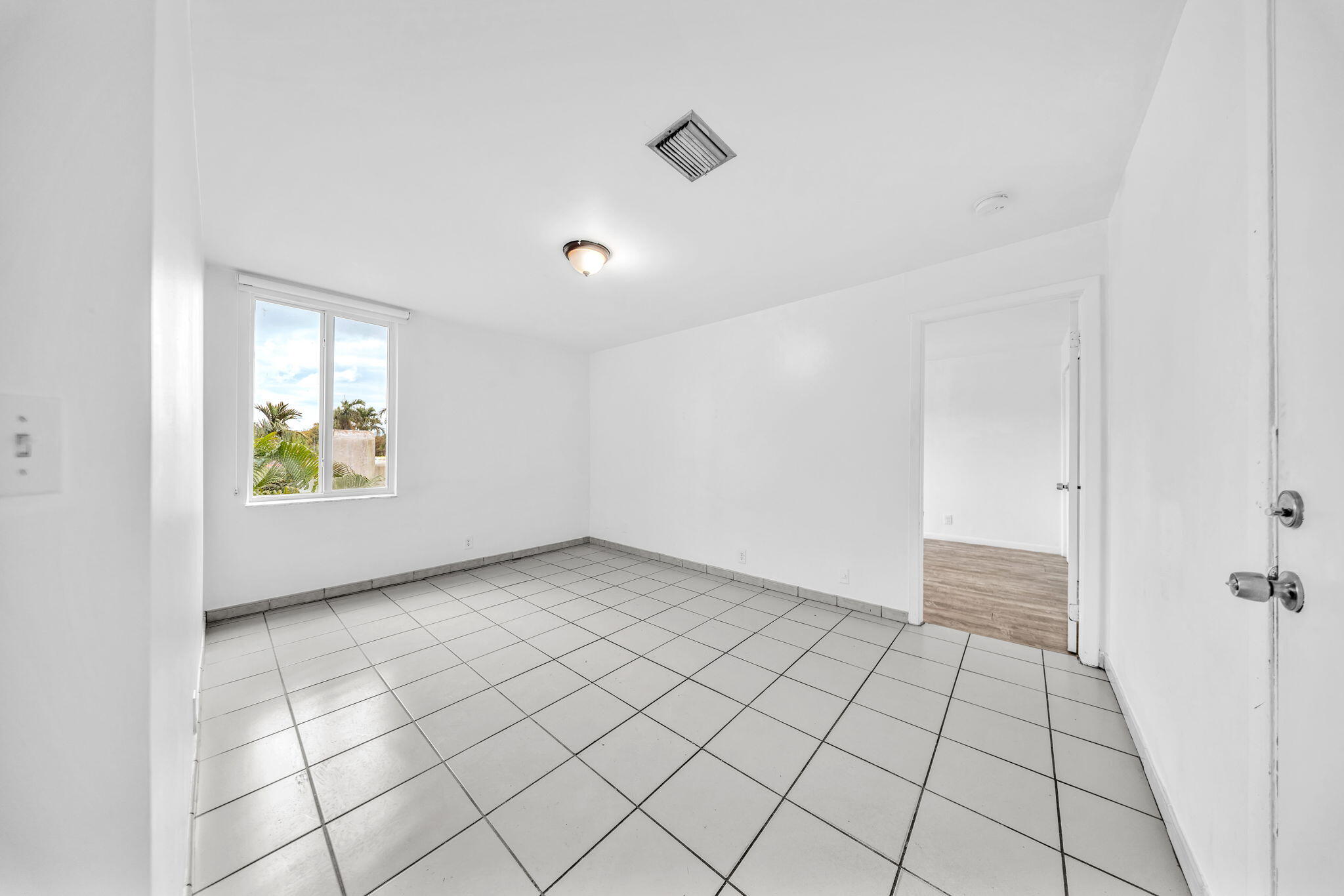 1853 SW 17th Street 2