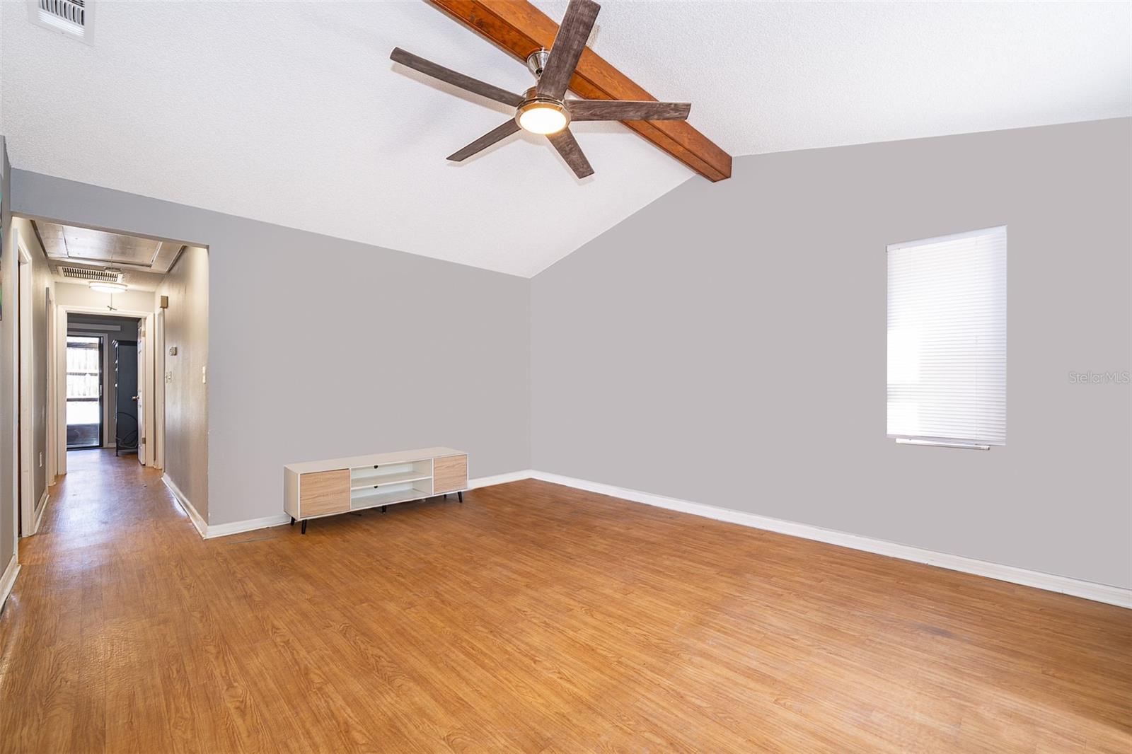 1306 VINE ST