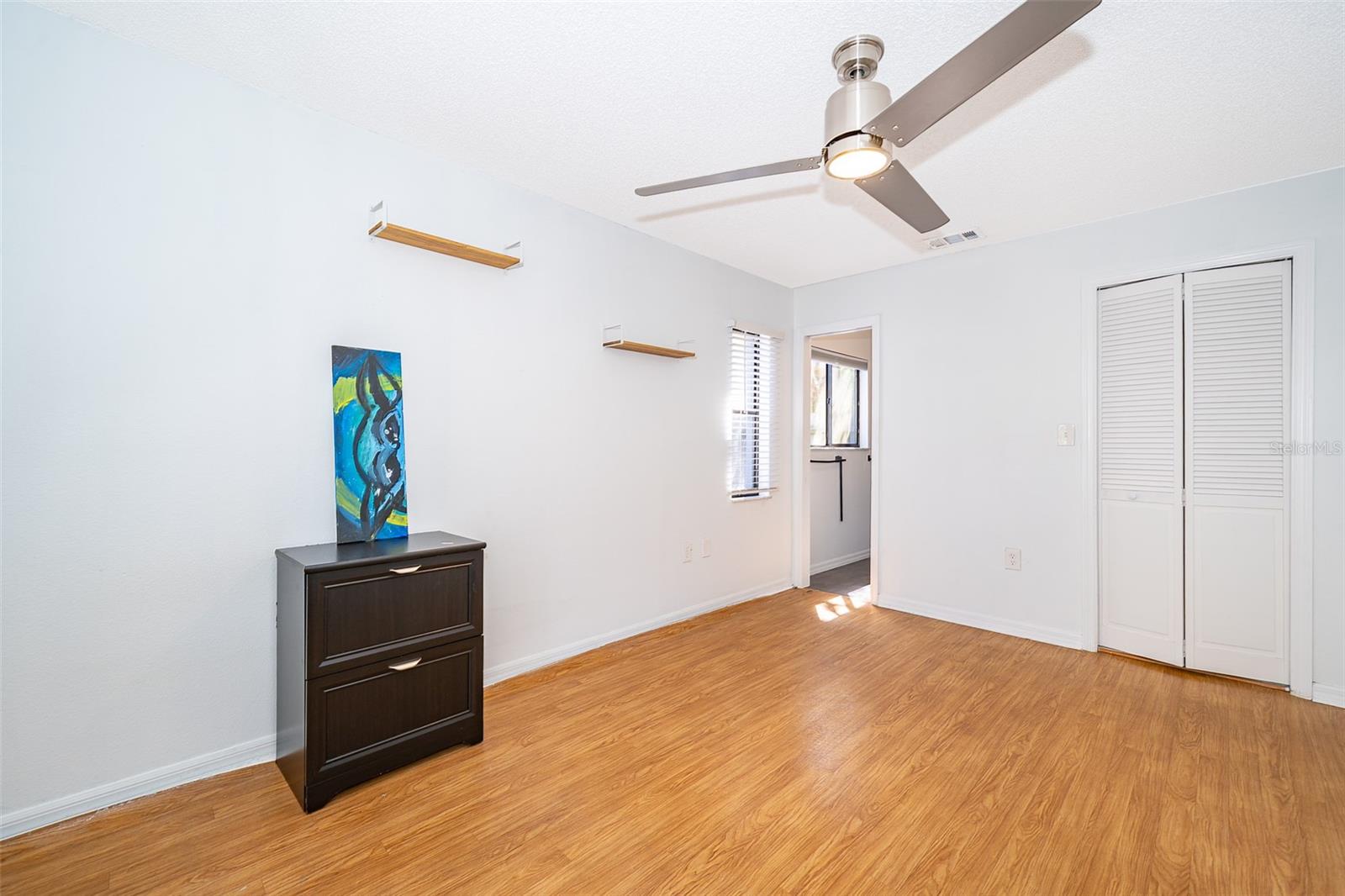 1306 VINE ST