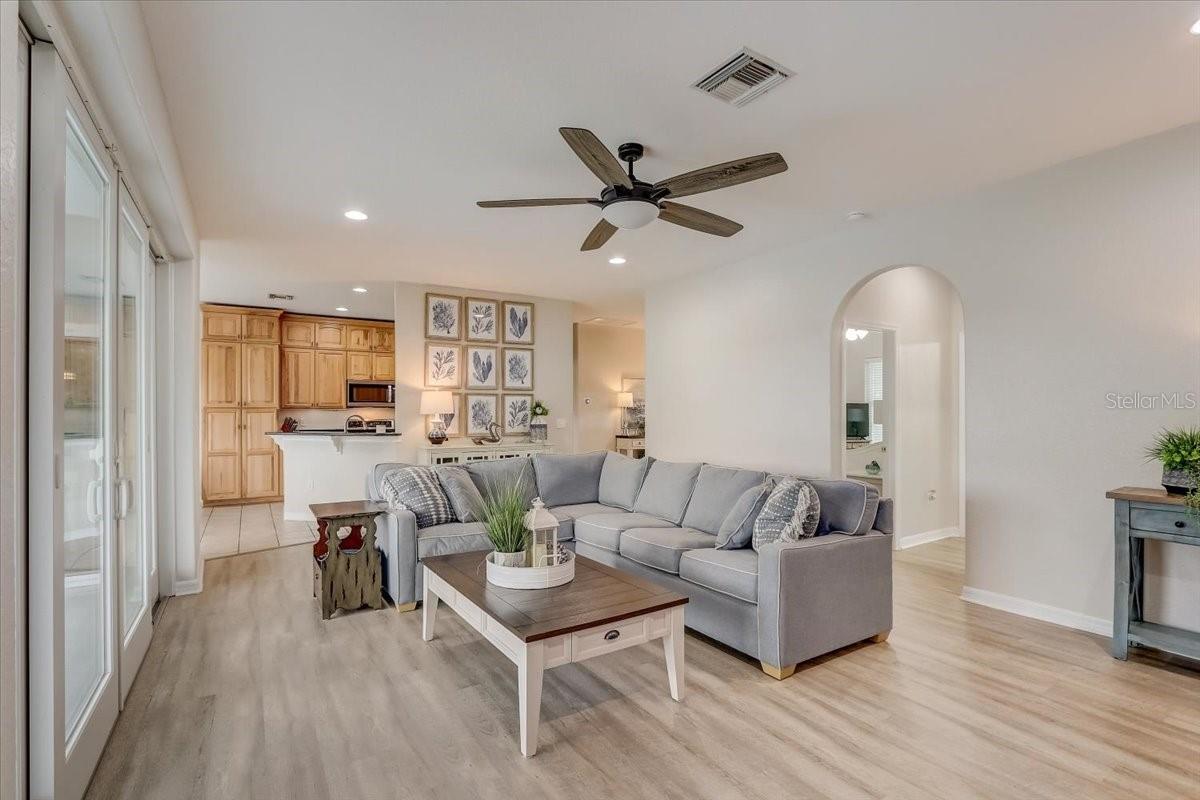 10317 SMOKERISE LN