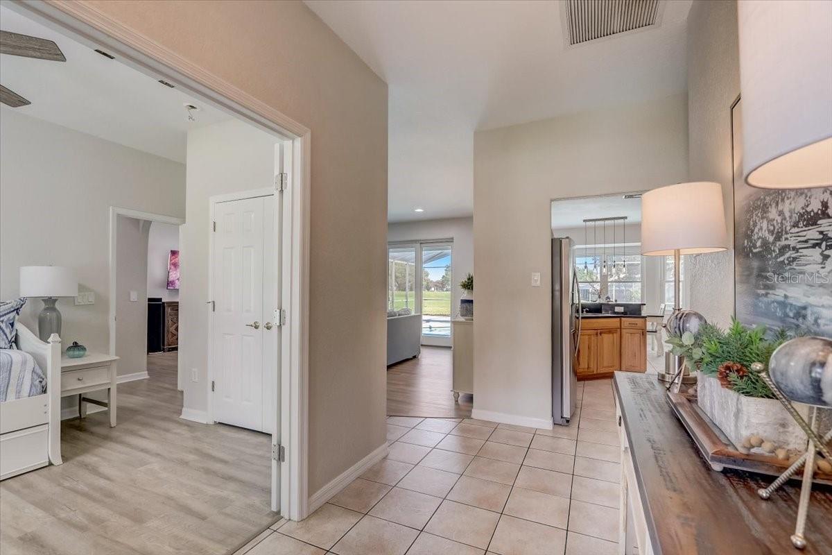 10317 SMOKERISE LN
