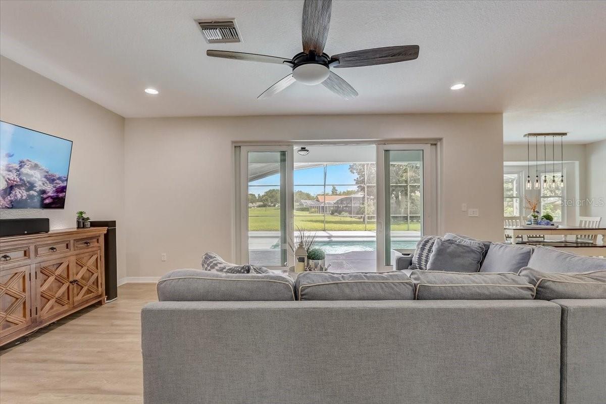10317 SMOKERISE LN