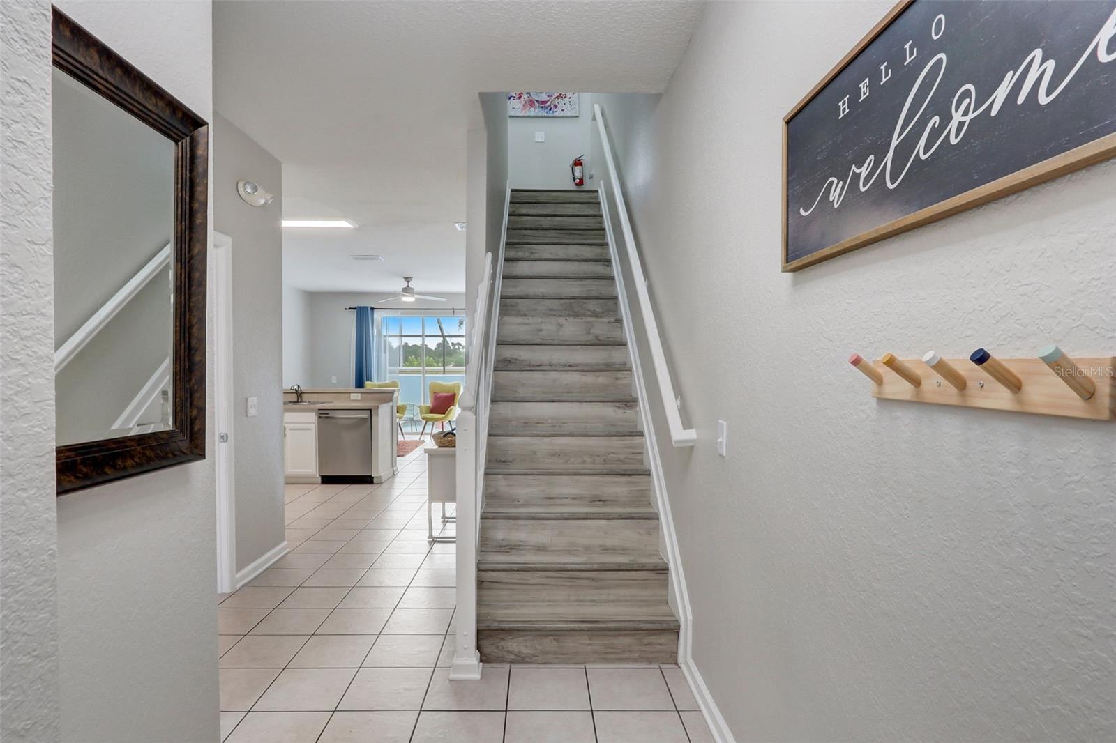 2503 MANESHAW LN