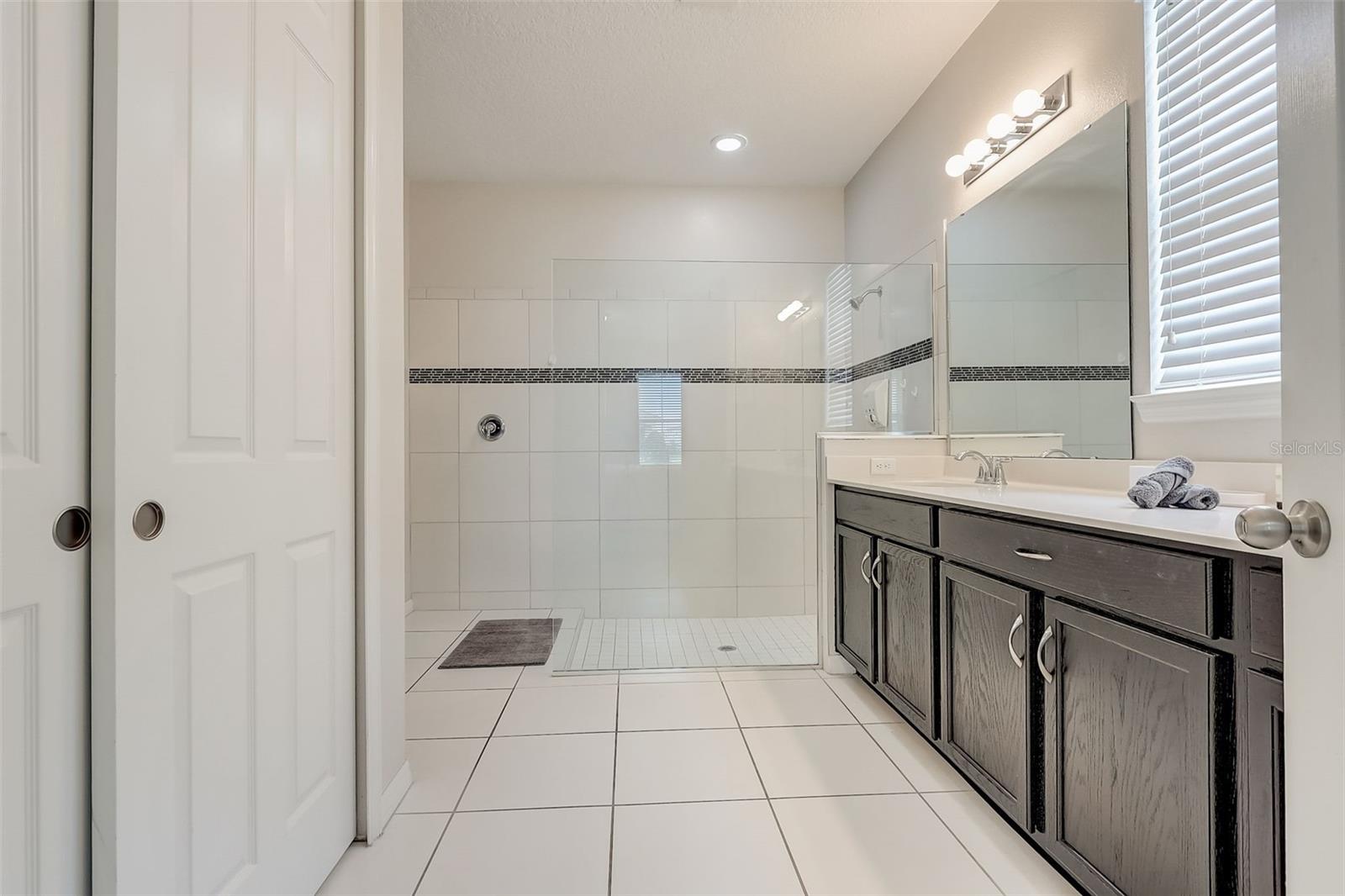 9012 EGRET MILLS TER