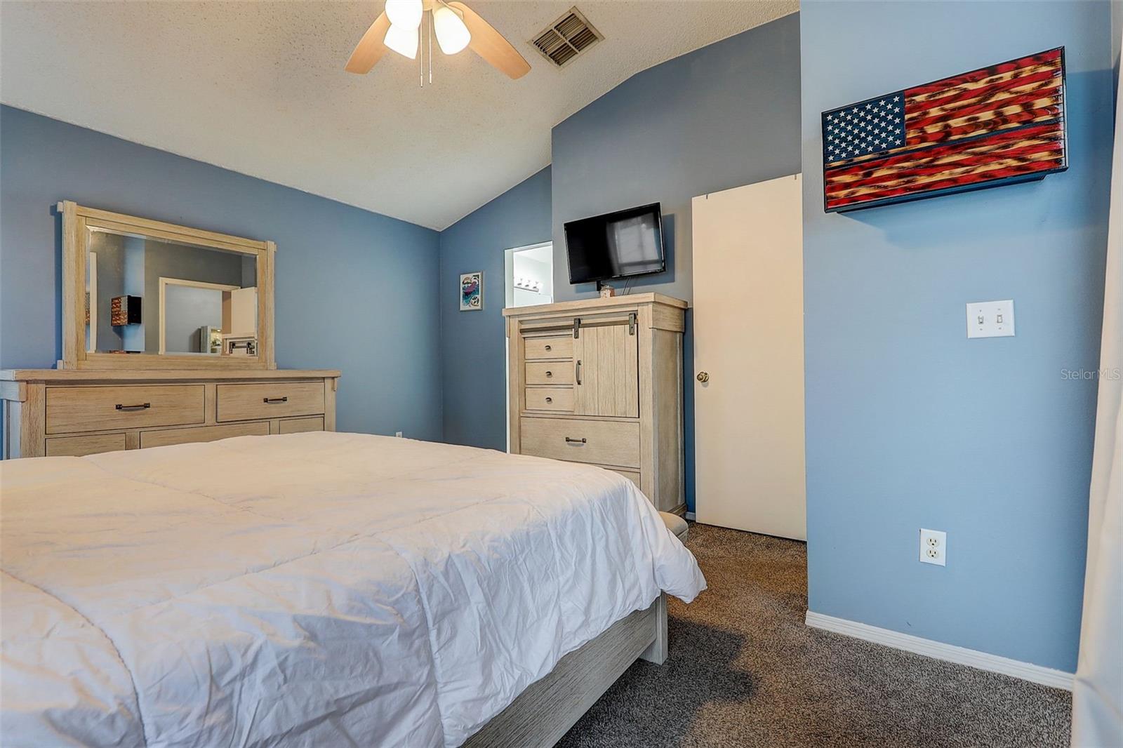 2611 BROOKSHIRE CT
