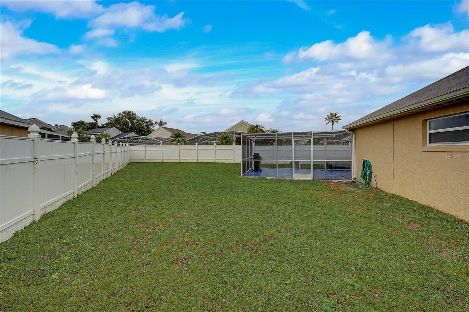 2611 BROOKSHIRE CT