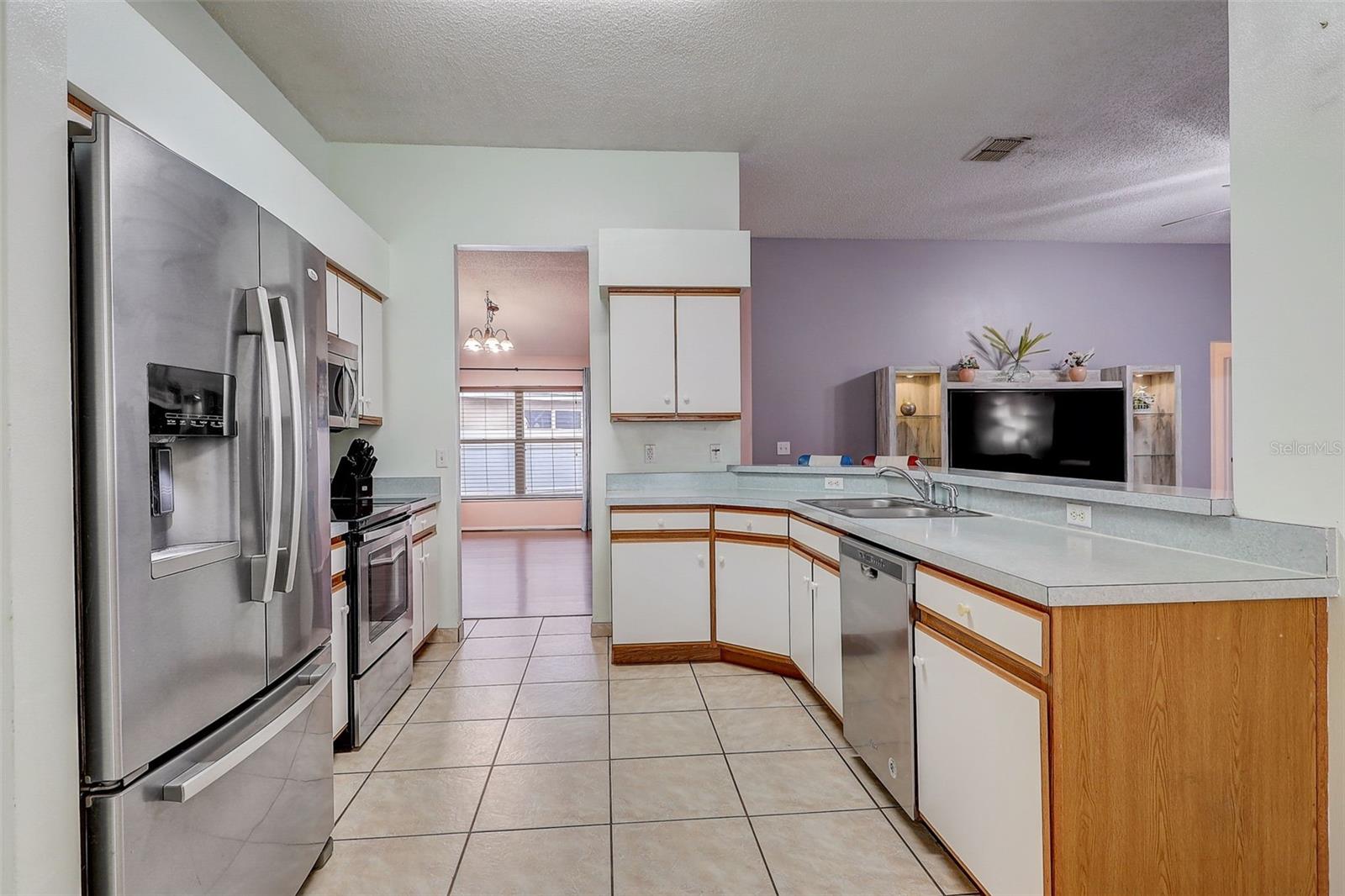 2611 BROOKSHIRE CT