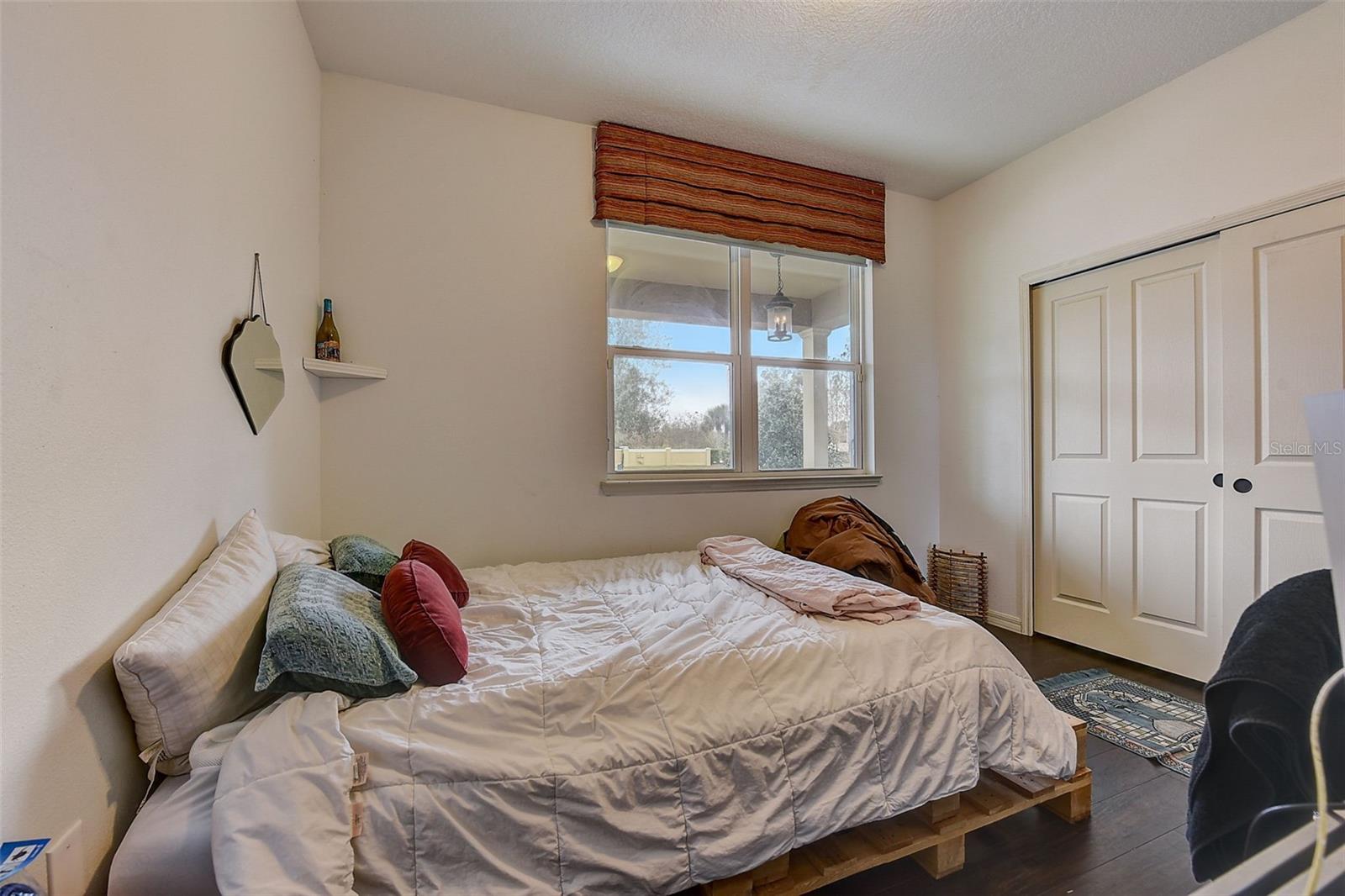 8013 BOWERY DR