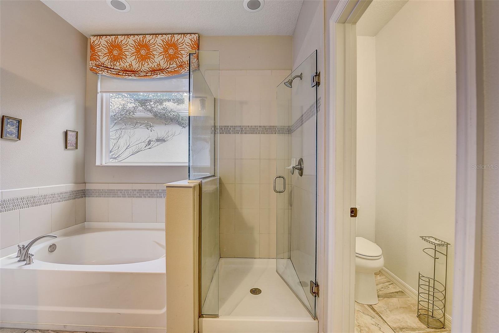 8013 BOWERY DR