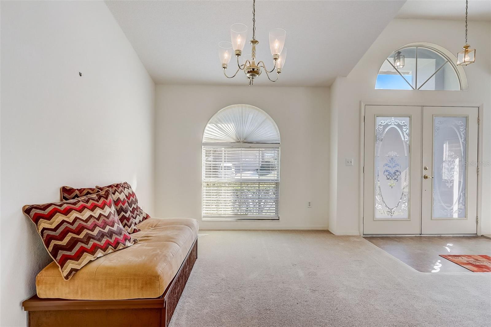 658 SIERRA CIR