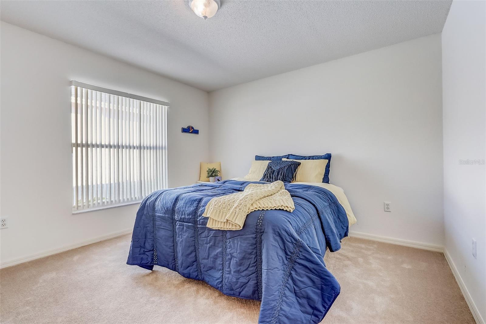 658 SIERRA CIR