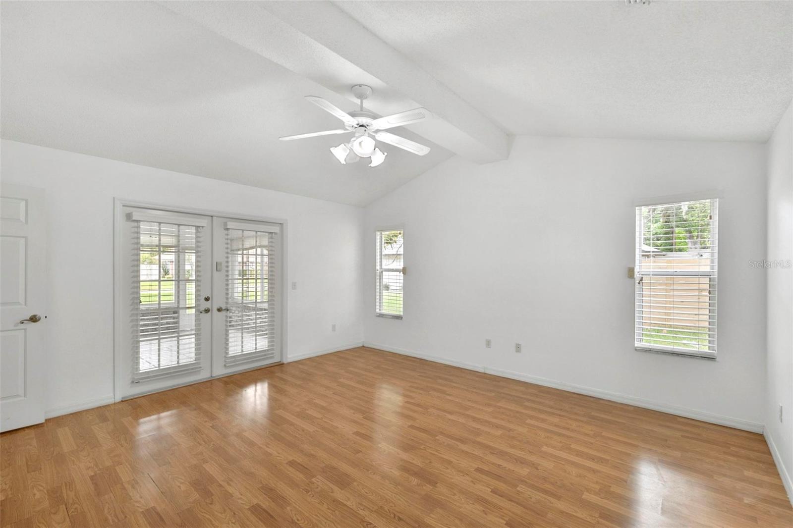 3427 COUNTRY MANOR DR