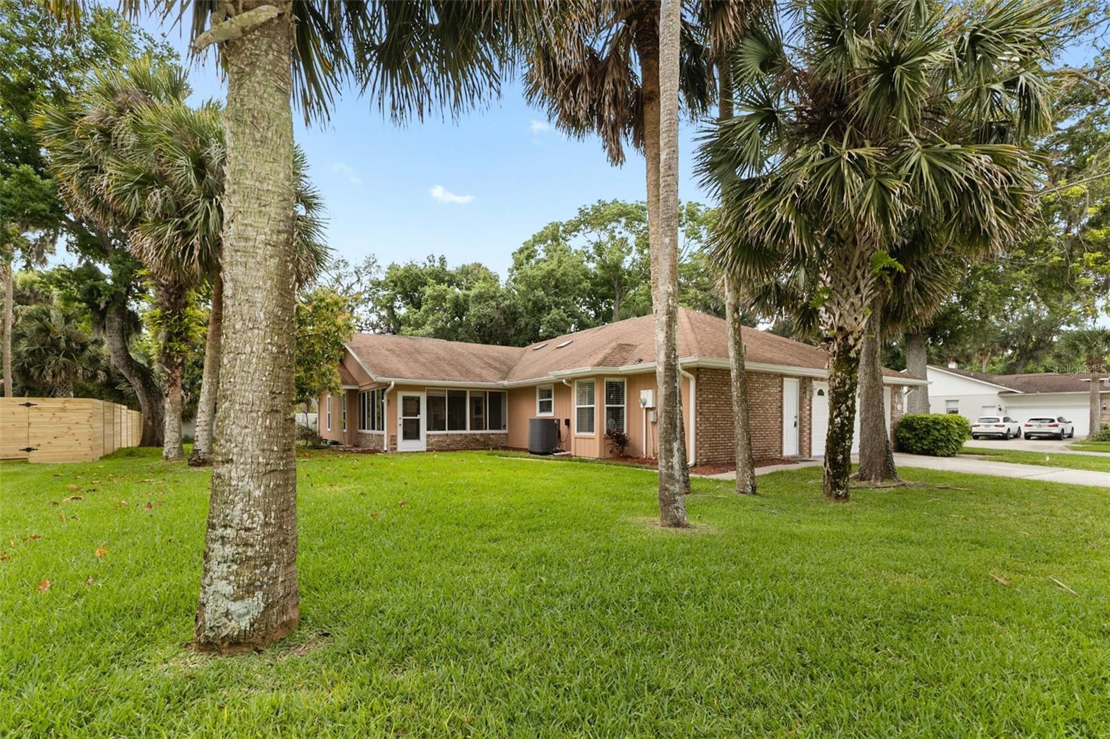 3427 COUNTRY MANOR DR