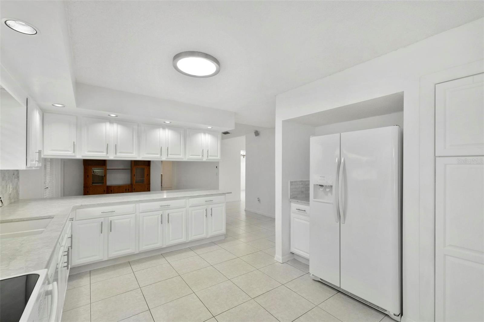 3427 COUNTRY MANOR DR