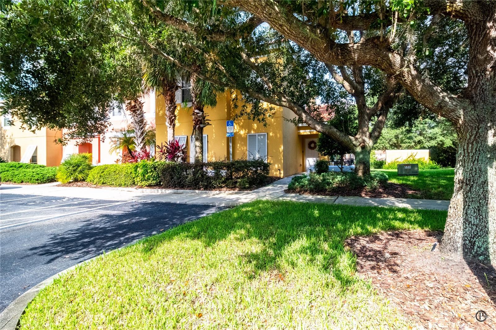 3179 YELLOW LANTANA LN