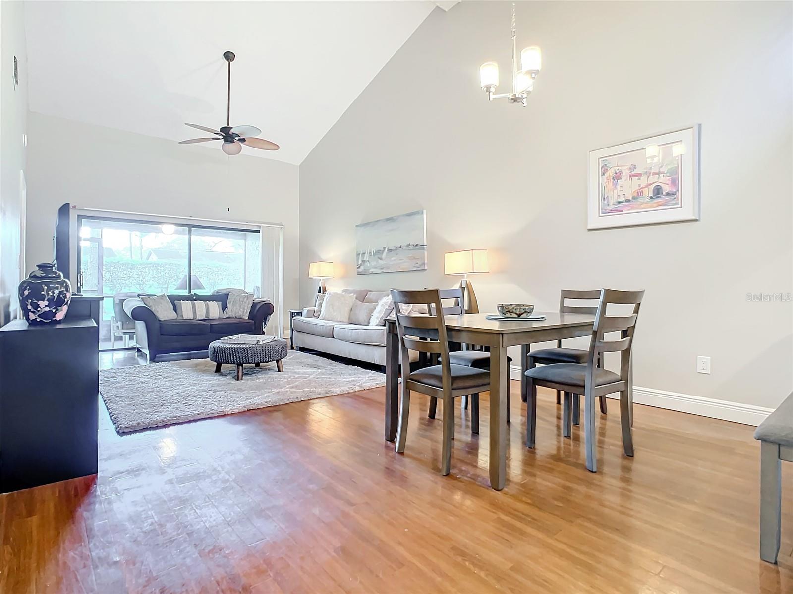 603 WOODRIDGE DR