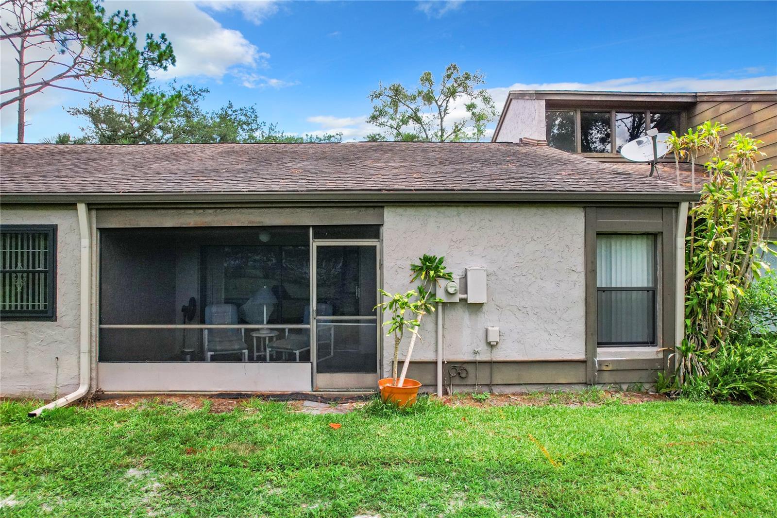 603 WOODRIDGE DR