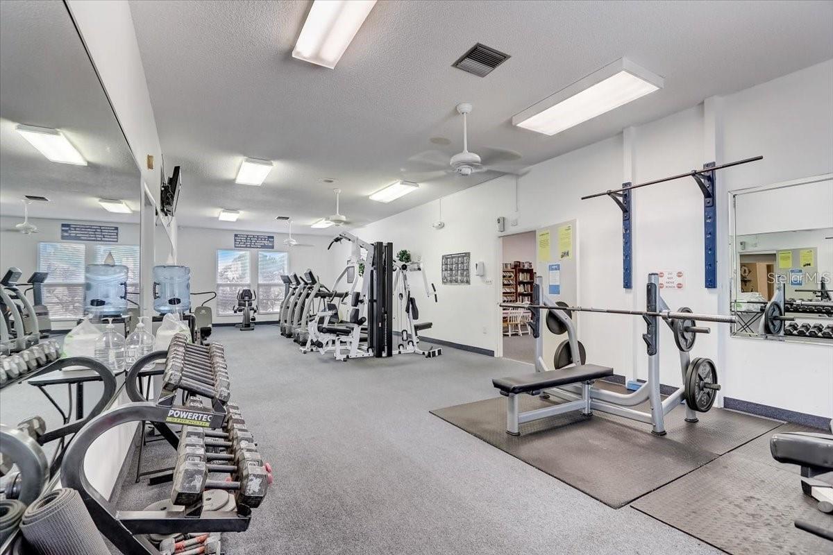 603 WOODRIDGE DR