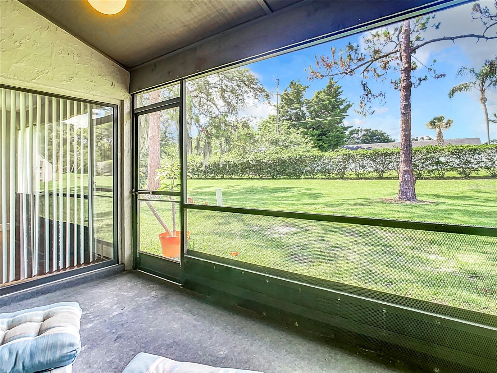 603 WOODRIDGE DR