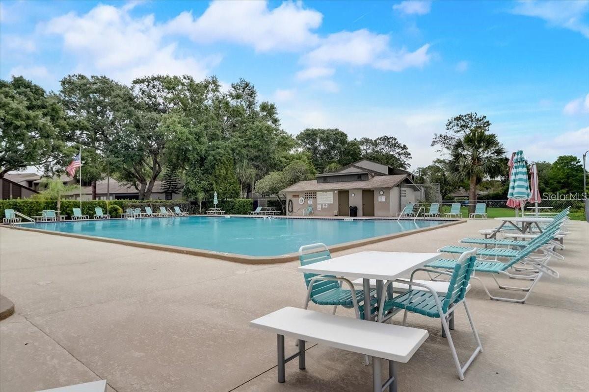 603 WOODRIDGE DR