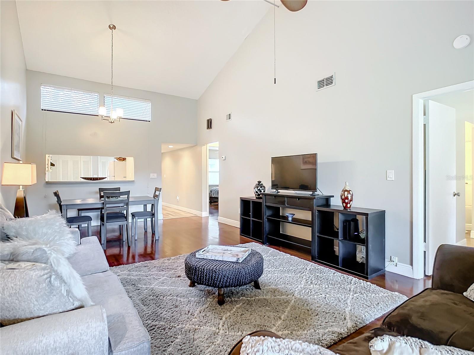603 WOODRIDGE DR