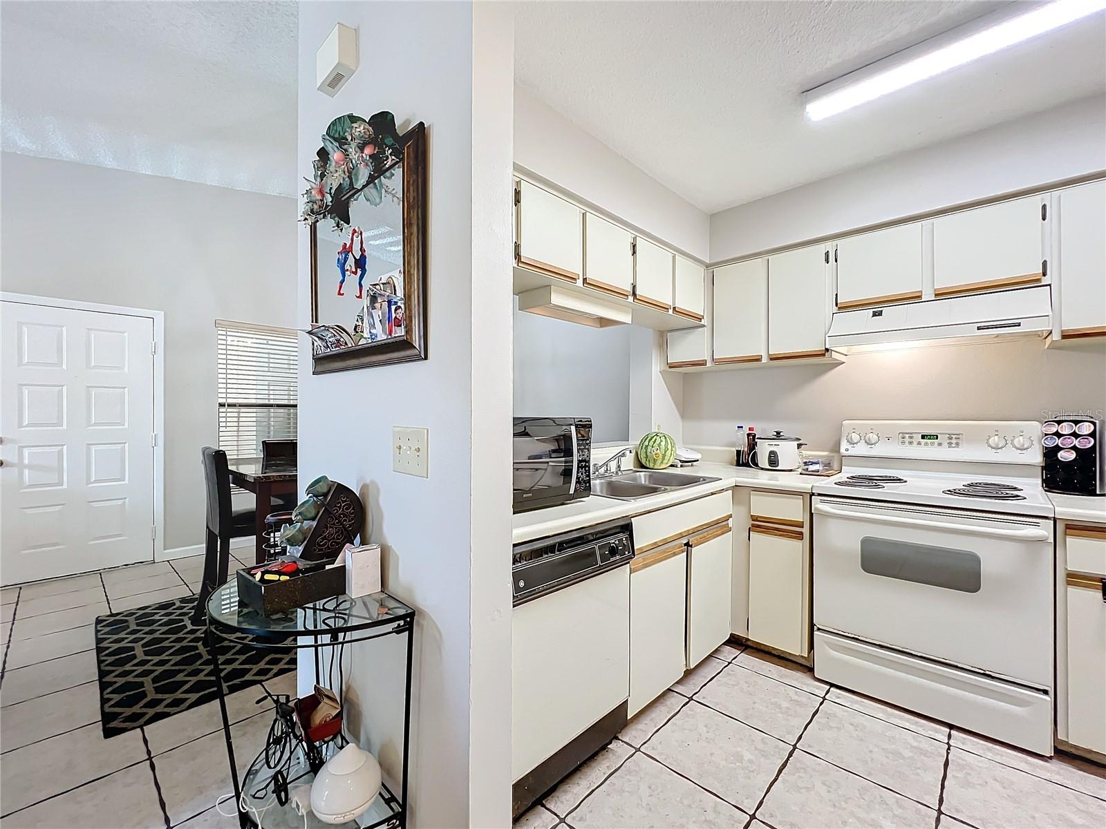 2966 S SEMORAN BLVD #1608