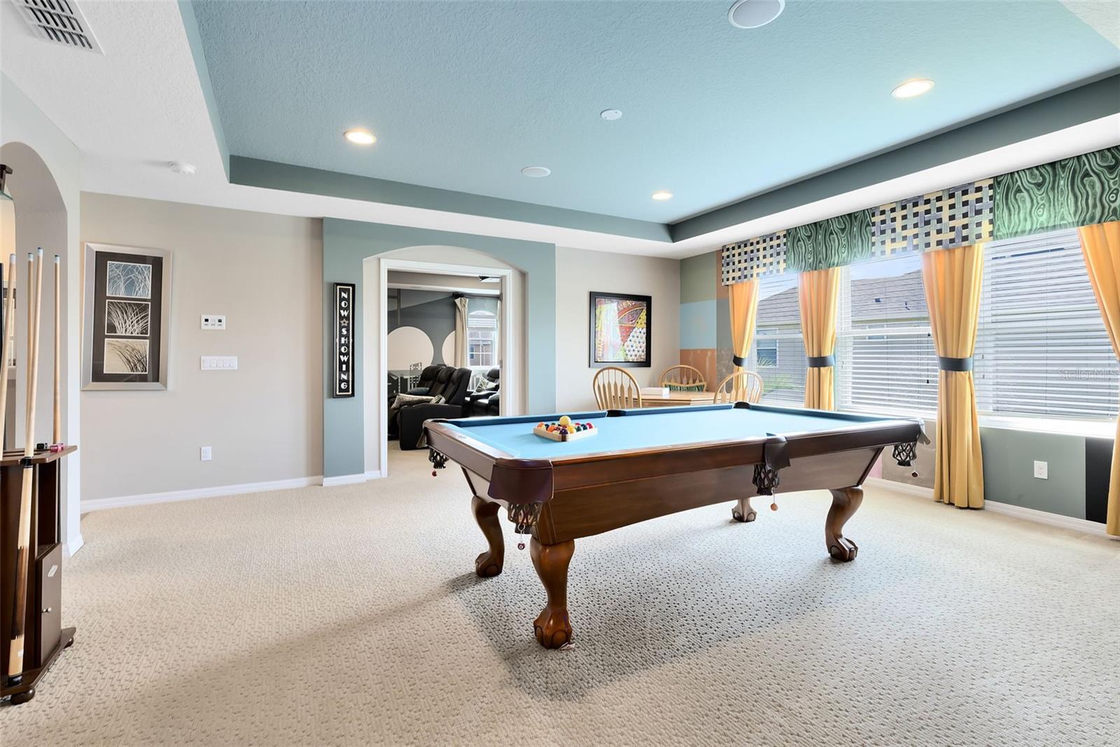 2012 SANDY GARDEN LN