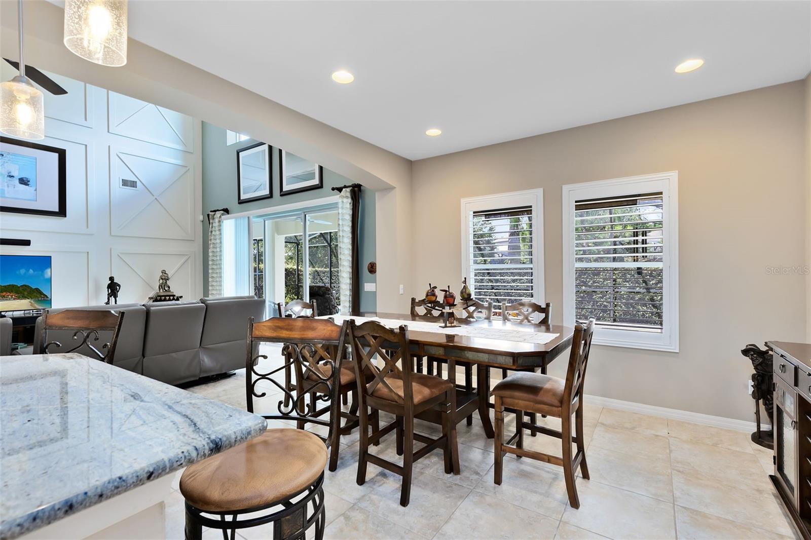 2012 SANDY GARDEN LN