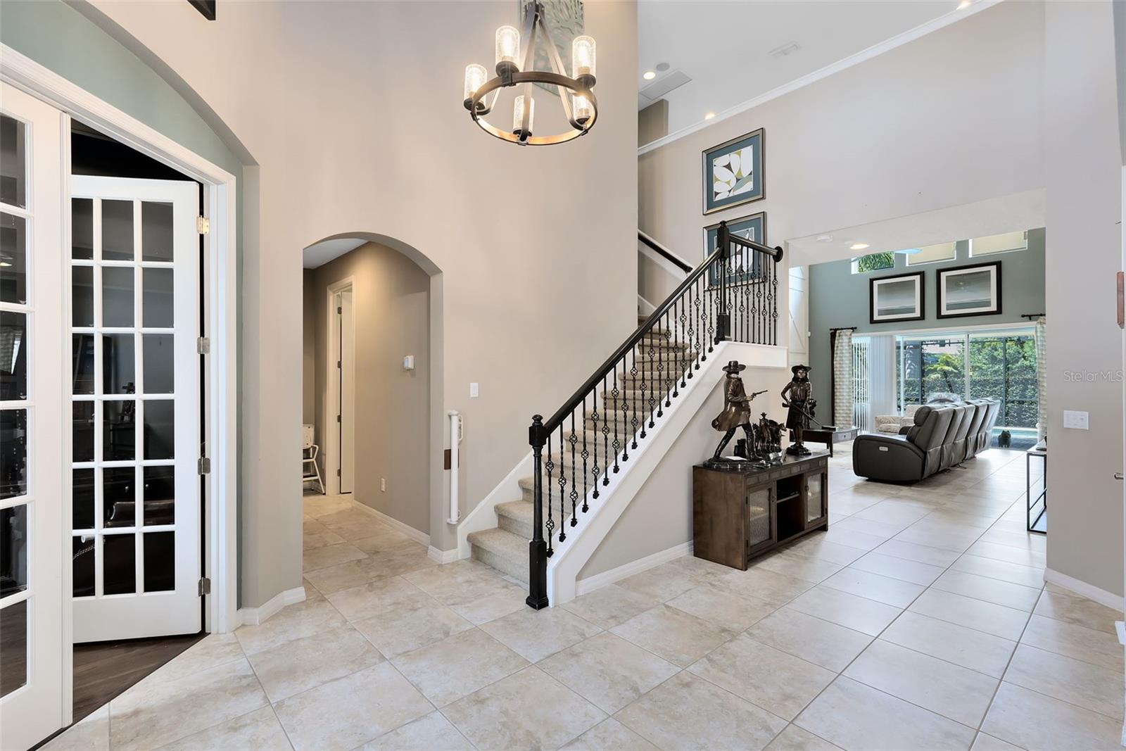 2012 SANDY GARDEN LN