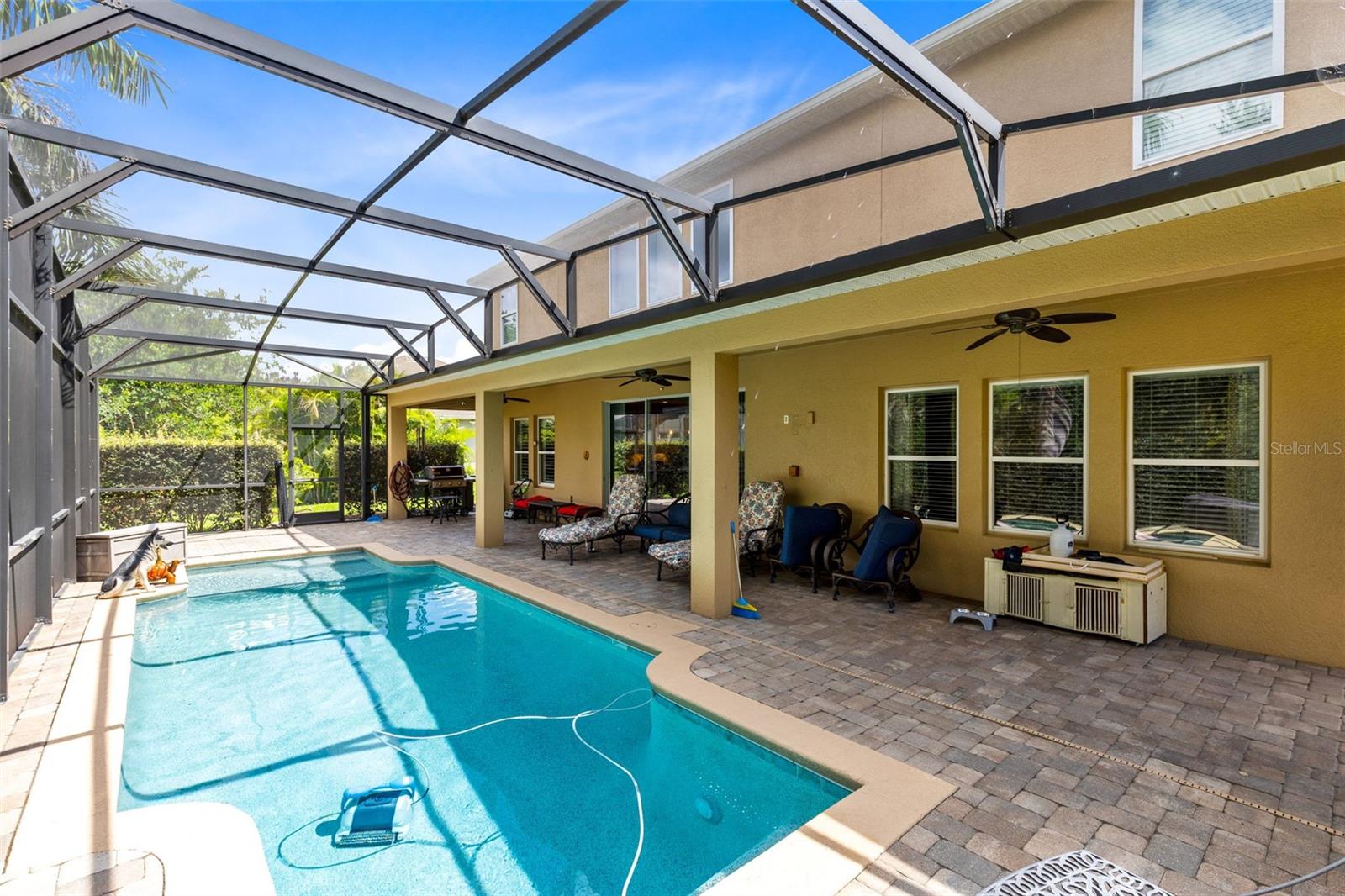 2012 SANDY GARDEN LN