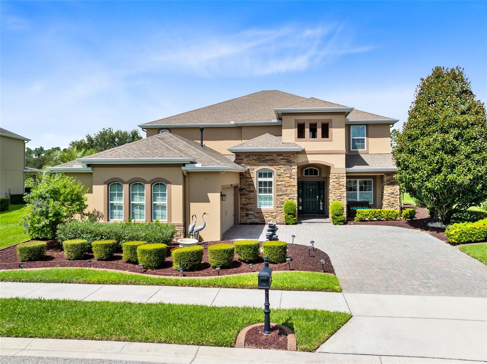 2012 SANDY GARDEN LN