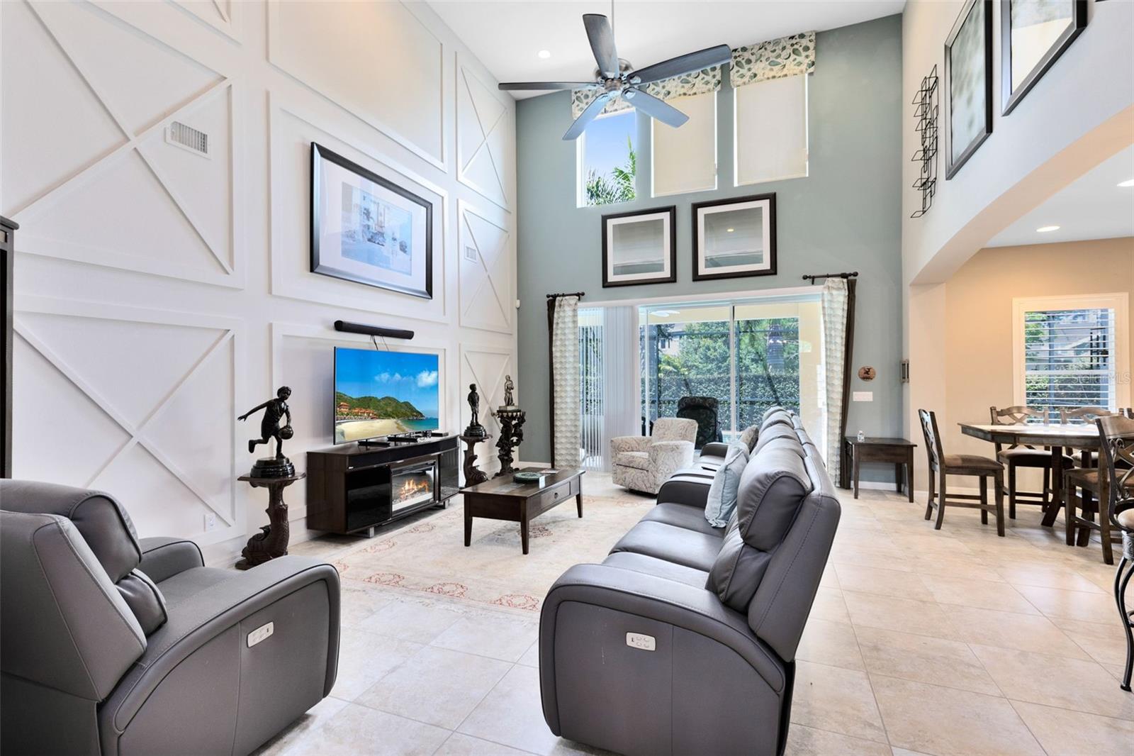 2012 SANDY GARDEN LN