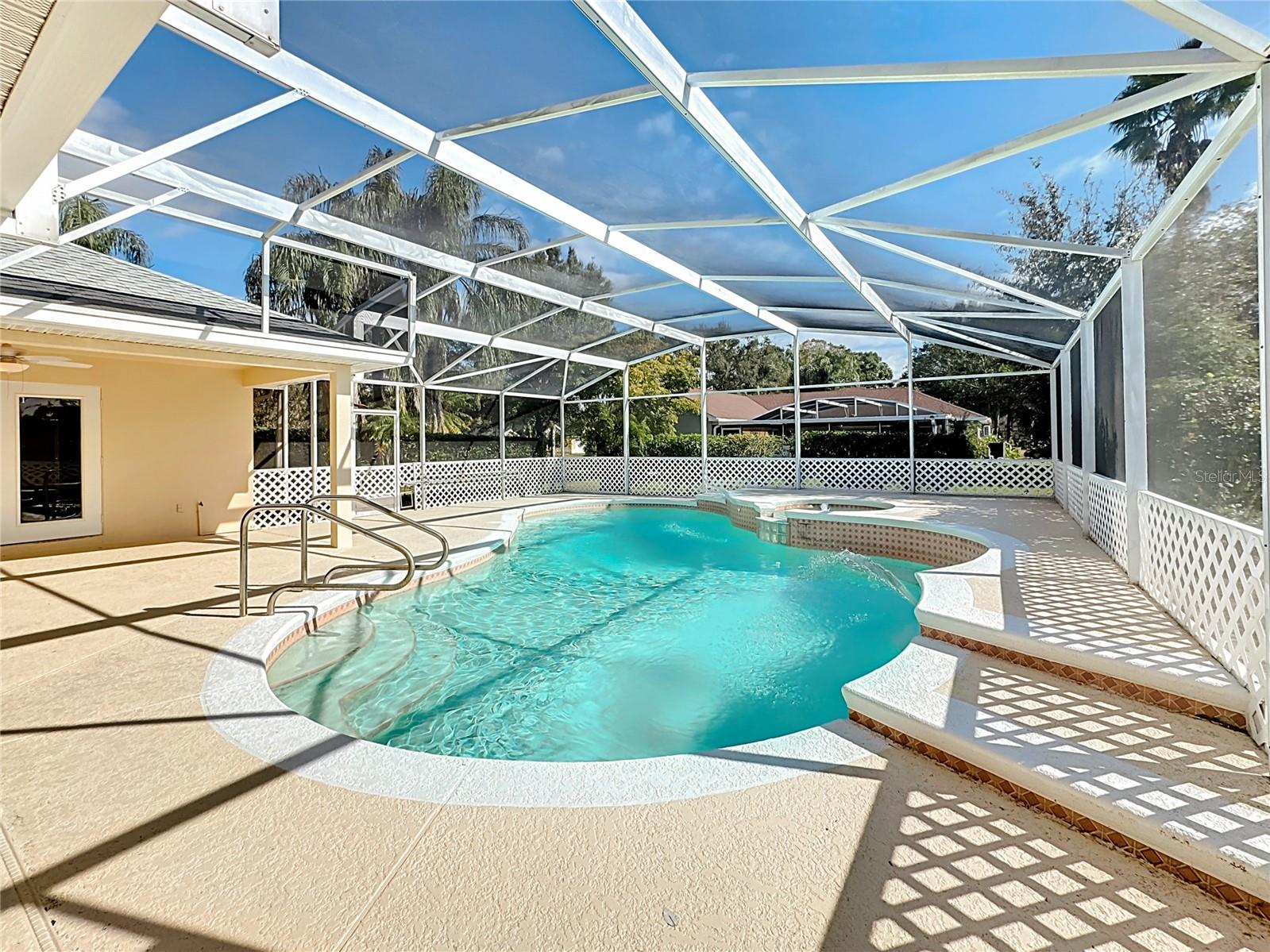 231 WATERS EDGE DR