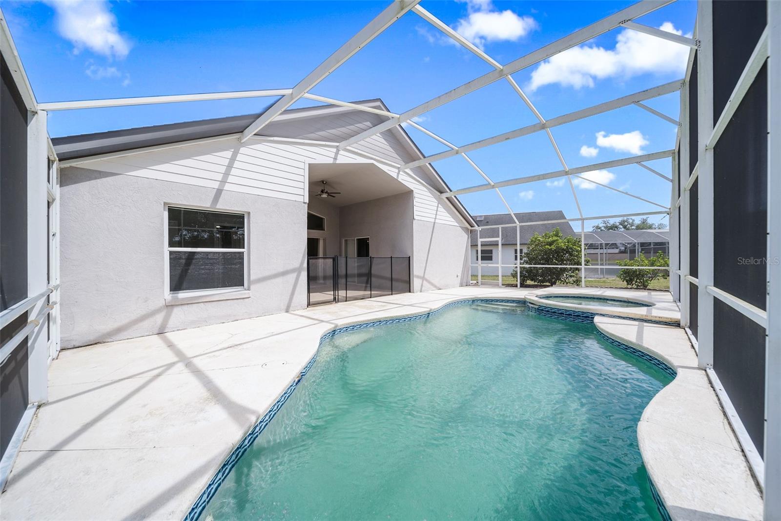 1631 OAK HILL TRL