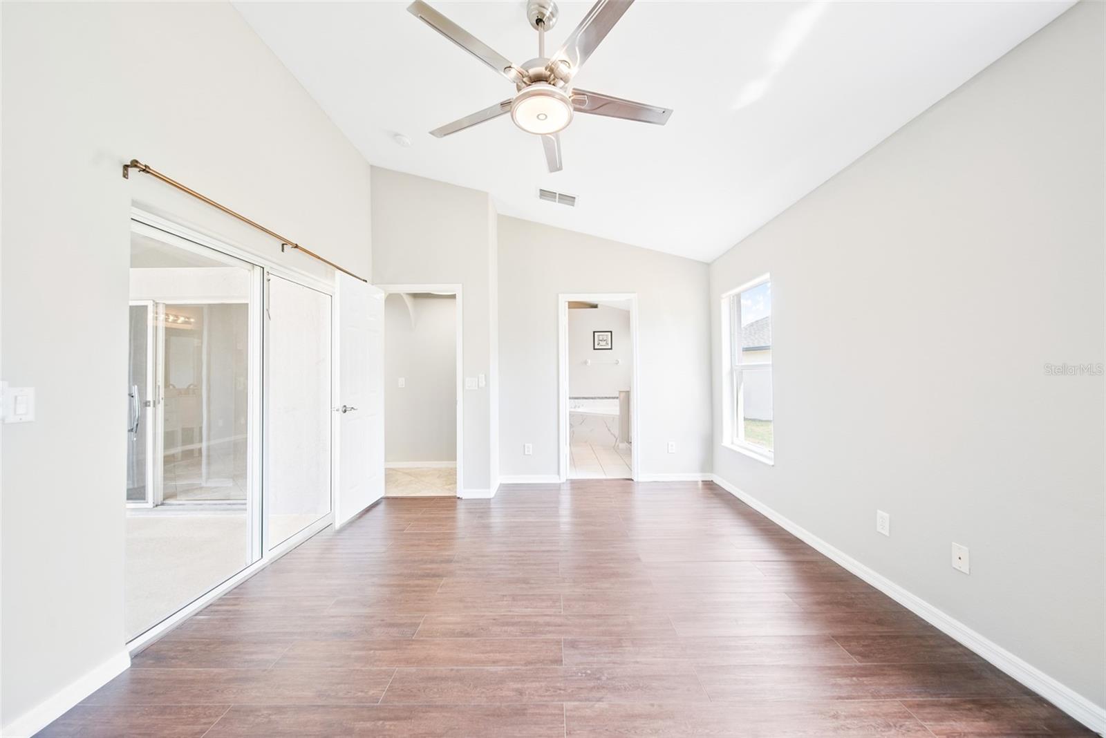 1631 OAK HILL TRL
