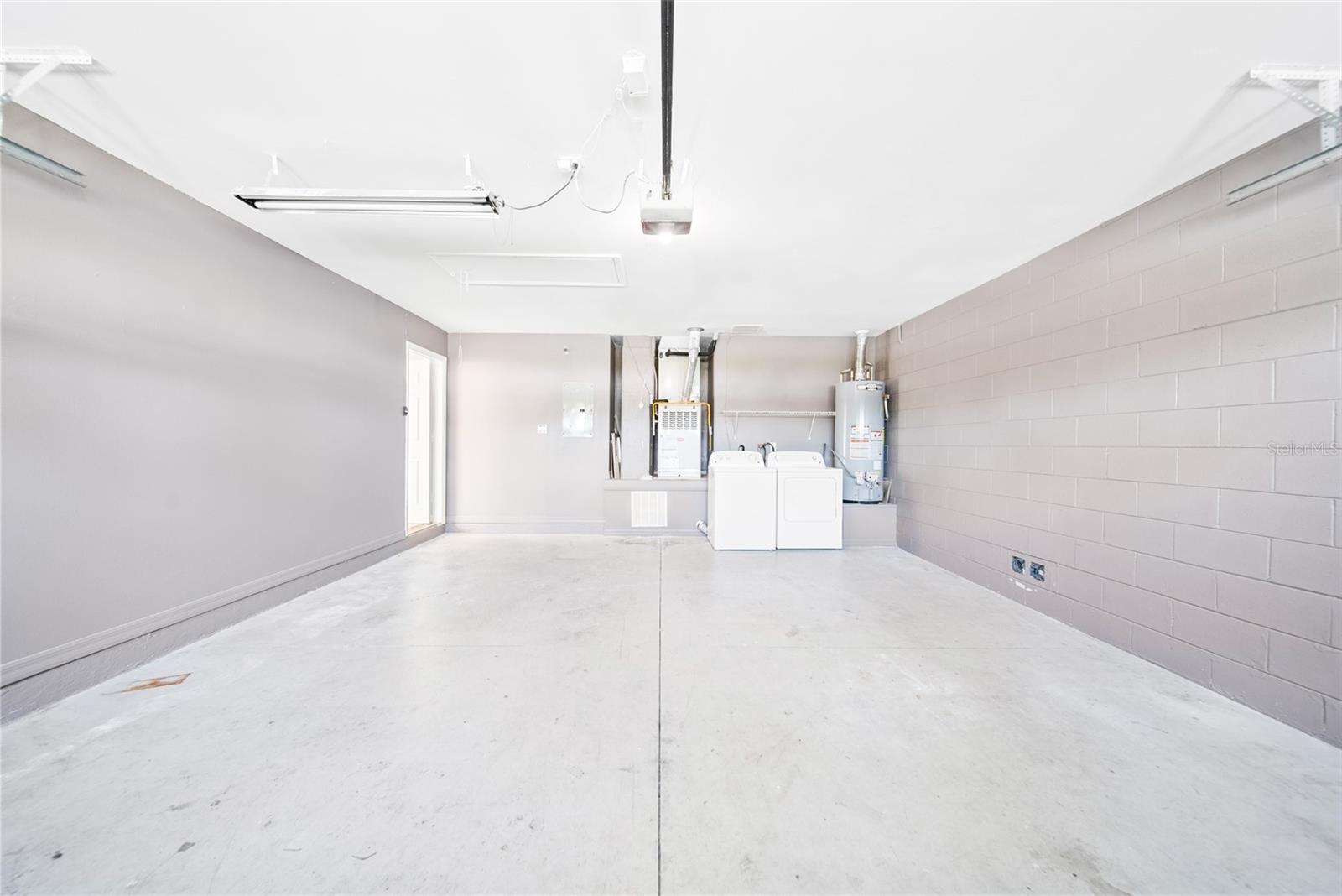 1631 OAK HILL TRL