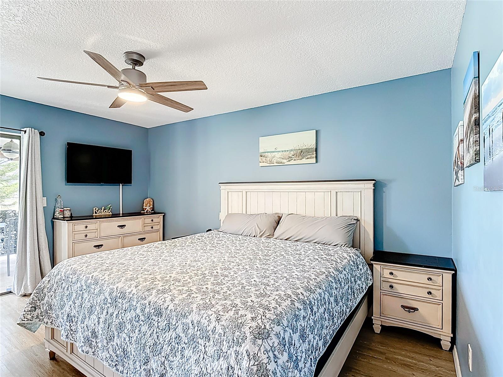 1021 WHALEBONE BAY DR