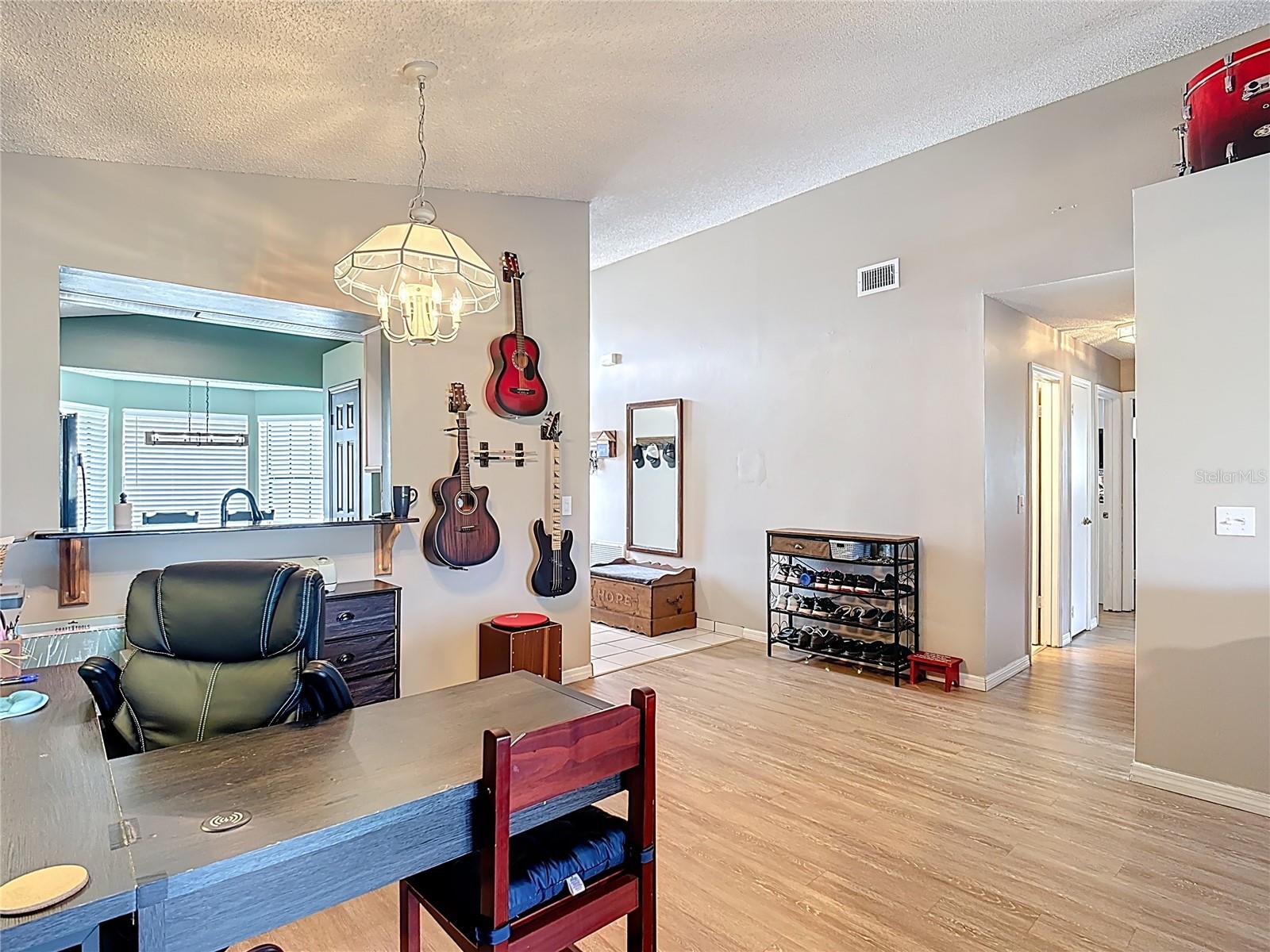 1021 WHALEBONE BAY DR