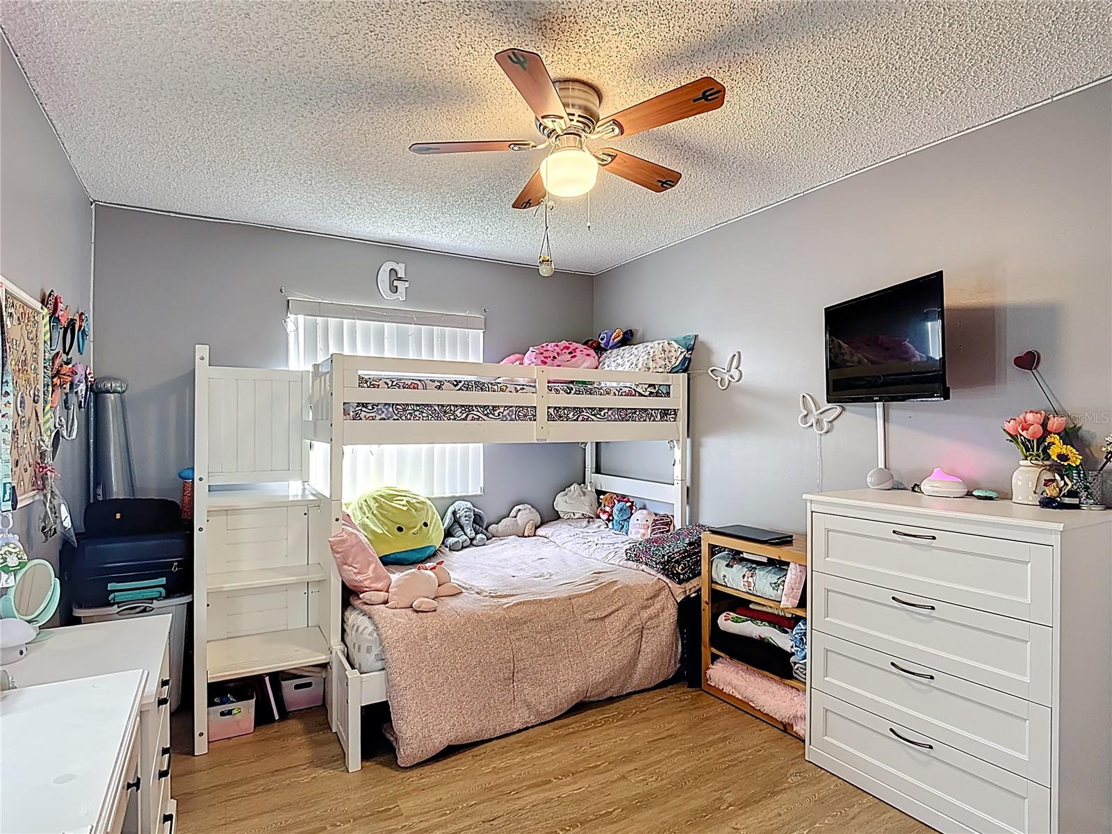 1021 WHALEBONE BAY DR