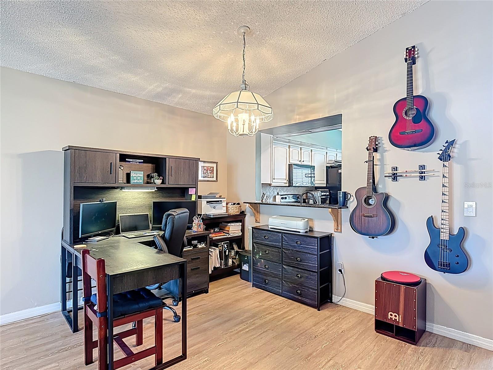 1021 WHALEBONE BAY DR