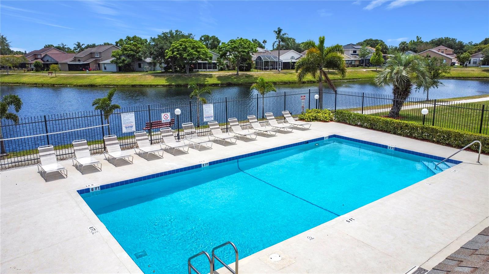 1021 WHALEBONE BAY DR